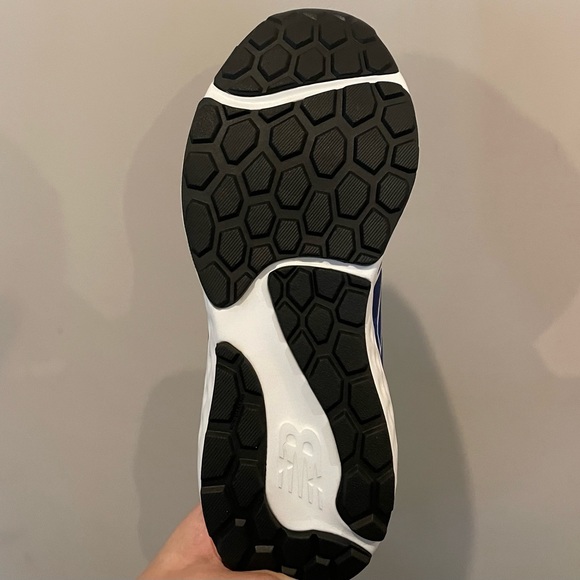 New Balance Men's running shoe - Picture 6 of 7